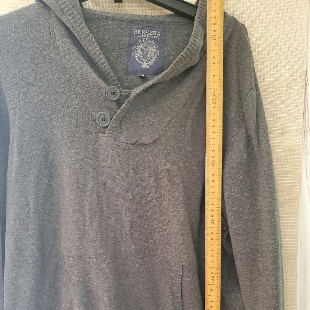 BERSHKA PASSPORT grey Sweater